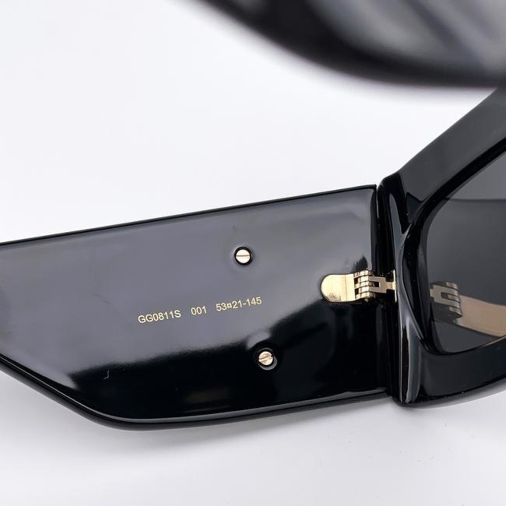 New - Gucci Black Gray Gg0811s 001 Logo Rectangle Unisex Sunglasses - Picture 17 of 17